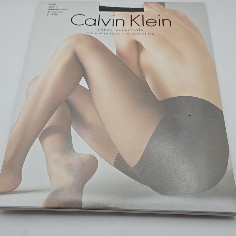 Calvin Klein Sheer Essentials Matte Ultra Sheer Control Top 620f Darkest Navy C